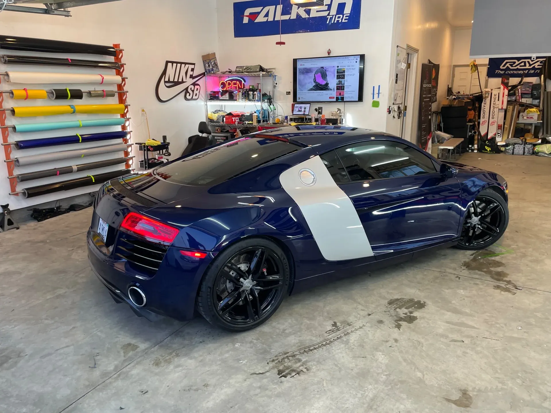R8 - Wrap Removal/ Detailing
