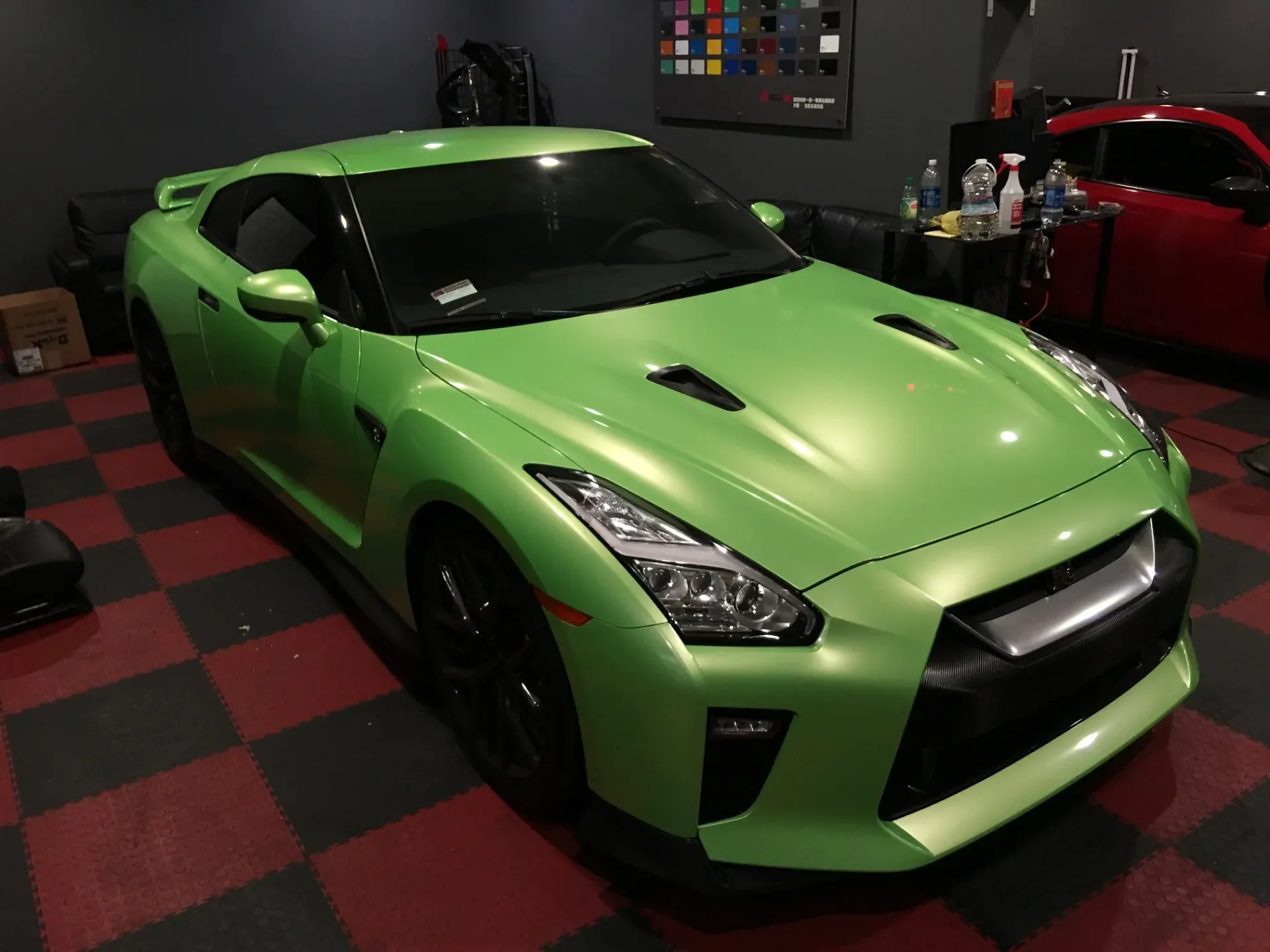 GTR35 - Avery Gloss Light Green Pearlescent